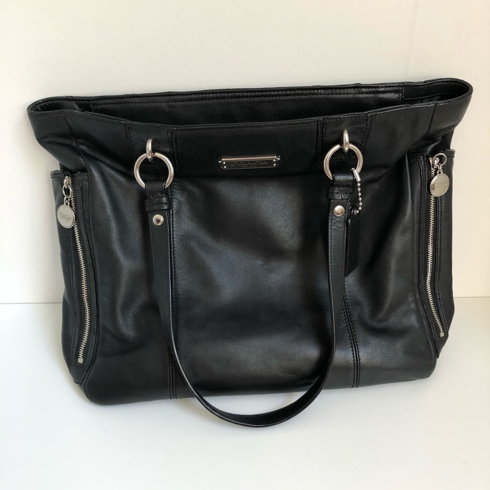 Black leather coach shoulder bag - like new